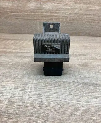Nissan Qashqai Glow plug pre-heat relay 9640469680