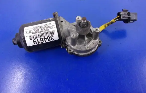 Hyundai Getz Front wiper linkage and motor 98100-1C100