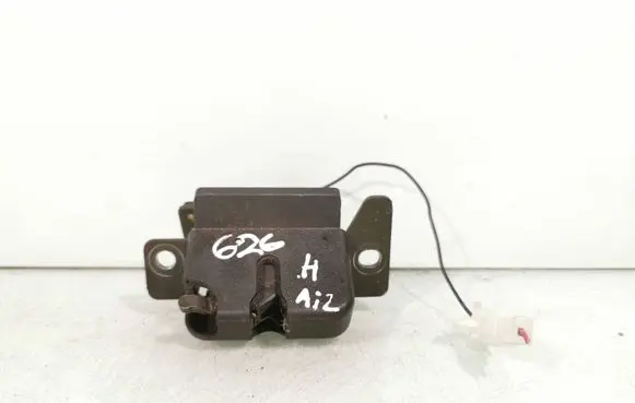 Mazda 626 Tailgate lock latch 