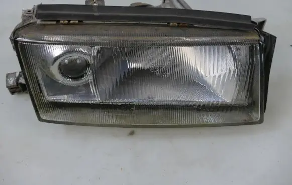 Skoda Octavia Mk1 (1U) Headlight/headlamp