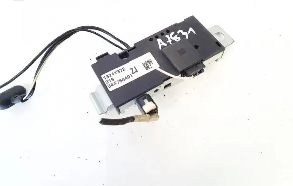 Opel Insignia A Antenna control unit 13241372 544764491