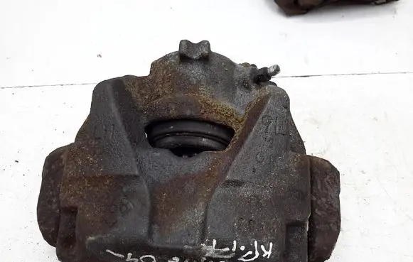 Renault Megane III Front brake caliper