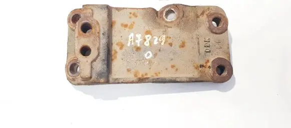 Hyundai Sonata Engine mounting bracket ddk