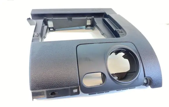 Dashboard lower bottom trim panel