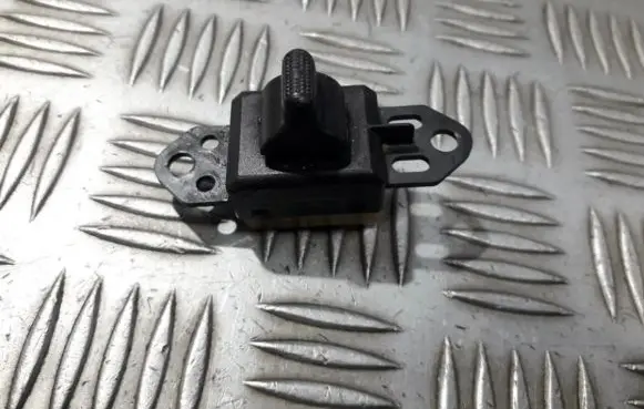 Chrysler Voyager Electric window control switch 04685727aa