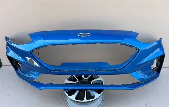 Ford Focus Front bumper JK7B17757