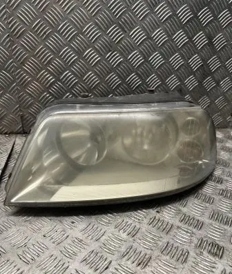 Volkswagen Sharan Headlight/headlamp 0301182201