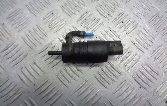 Mercedes-Benz C W203 Windscreen/windshield washer pump