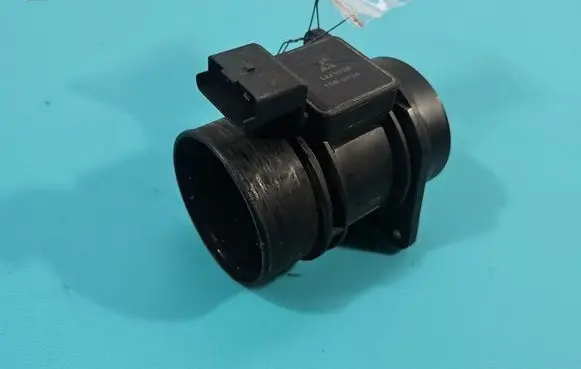 Renault Megane II Mass air flow meter IMPRK1573749