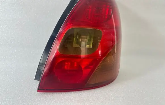 Toyota Corolla Verso E121 Rear/tail lights 1827