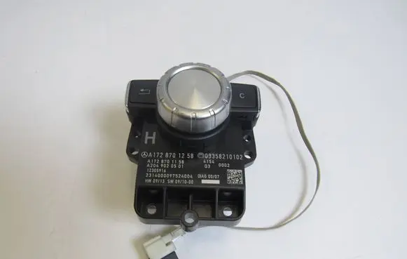 Mercedes-Benz CLS C218 X218 Head unit multimedia control A1728701258-MERC1 A1728701258