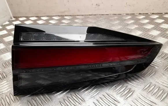 BMW 2 Active Tourer U06 Rear/tail lights 8494364