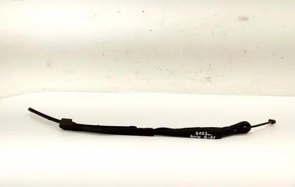 Front wiper blade arm