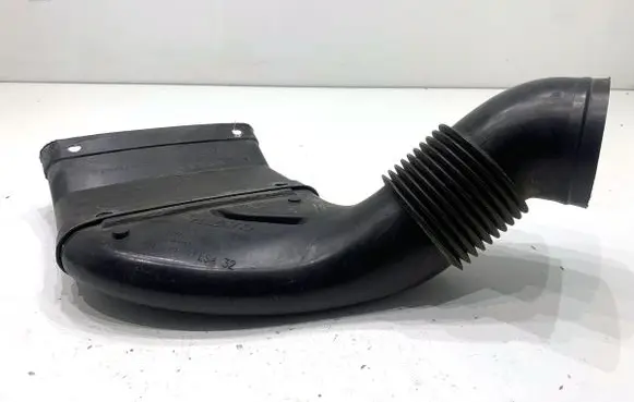 Volvo S70 V70 V70 XC Air intake hose/pipe 9445144