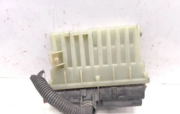 Opel Zafira A Fan control module 24456733
