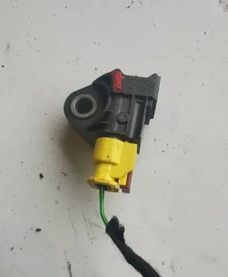 Volkswagen Multivan T5 Airbag deployment crash/impact sensor 4m0959651d