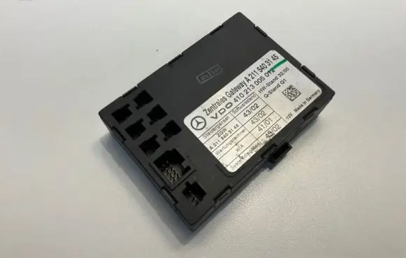Mercedes-Benz E W211 Gateway control module A2115403145 410213005012 2115403145