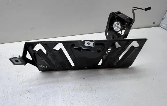 BMW 7 F01 F02 F03 F04 Sound amplifier holder/bracket 9153135 6983075