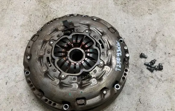 Toyota Avensis T270 Clutch set kit 3121005150 3125005160 134500R010