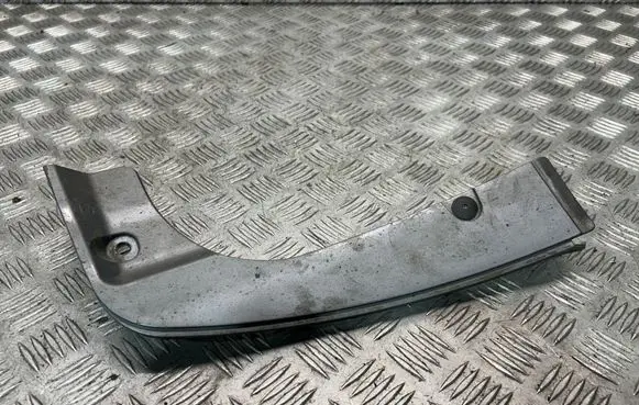 BMW X5 E70 Front mudguard 8037161