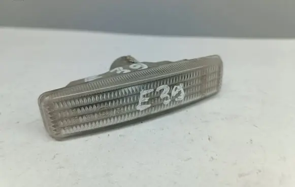 BMW 5 E39 Front fender indicator light 9407958 2496299