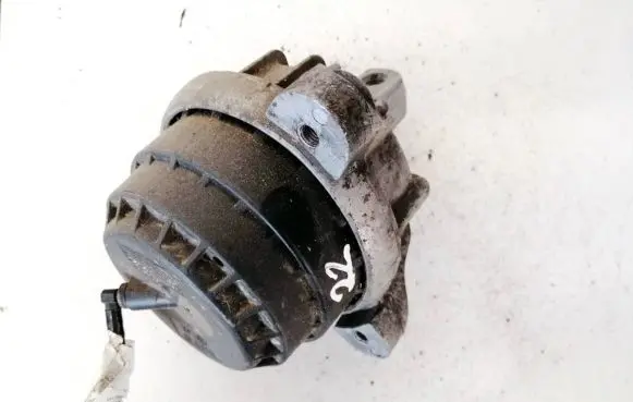 BMW 5 GT F07 Engine mount bracket 678026301 6780263-01
