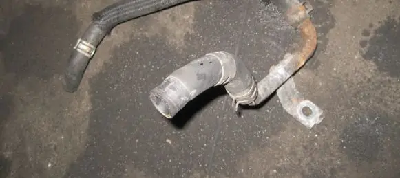 Mitsubishi Outlander Coolant pipe/hose 
