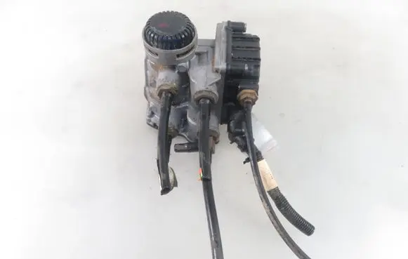 DAF 400-Series 428-435 Rear shock absorber actuator solenoid 4802040310 1747137