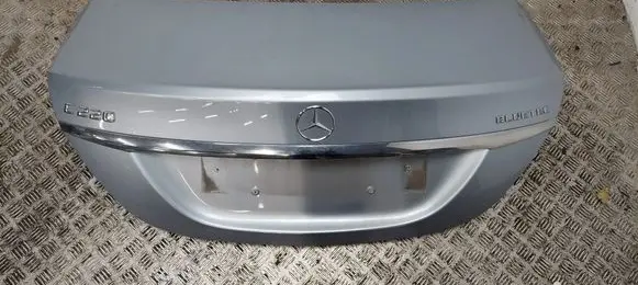 Mercedes-Benz C W205 Tailgate/trunk/boot lid 