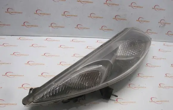 Nissan Juke I F15 Headlight/headlamp 