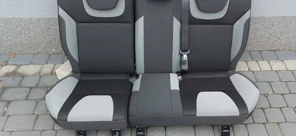 Seat set