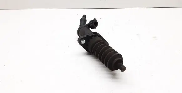 BMW 1 E81 E87 Clutch master cylinder 6775872