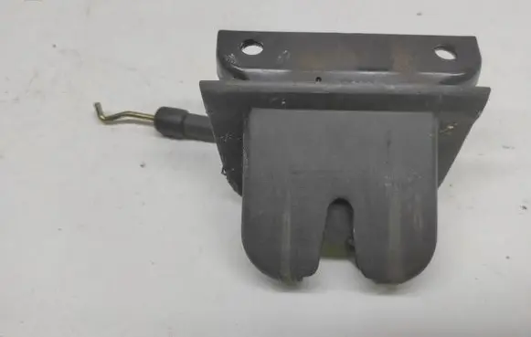 Loading door lock