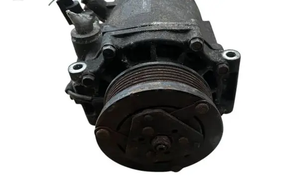 Peugeot 4007 Air conditioning (A/C) compressor (pump) 7813a091
