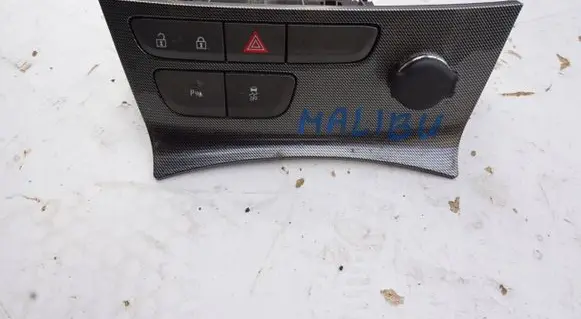 Chevrolet Captiva Hazard light switch