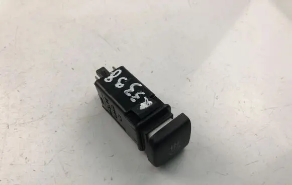 Fog light switch
