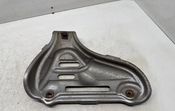 Toyota Auris E180 other engine part