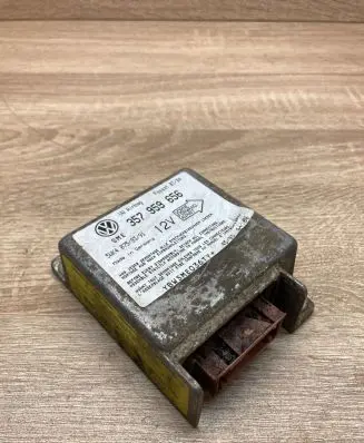 Volkswagen PASSAT B4 Airbag control unit/module 357959656 5WK4075