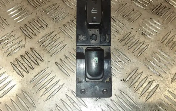 Hyundai Sonata Electric window control switch 935753K010CH 202004584
