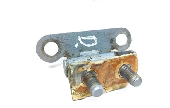Toyota Auris 150 Tailgate/trunk/boot hinge