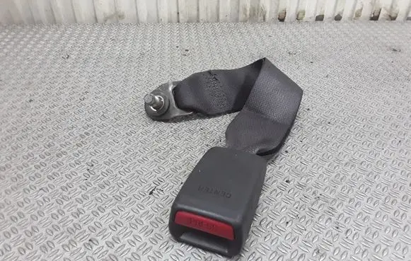 Toyota Corolla Verso E121 Middle seatbelt buckle (rear) 
