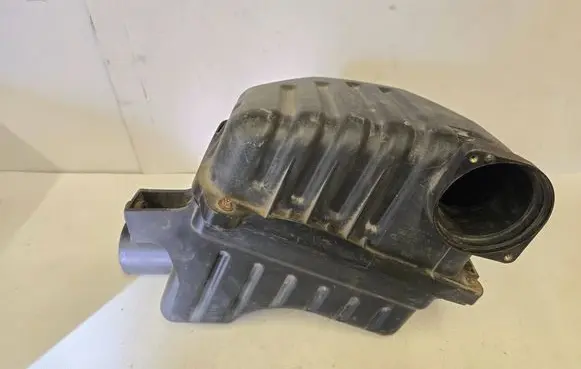 Air filter box