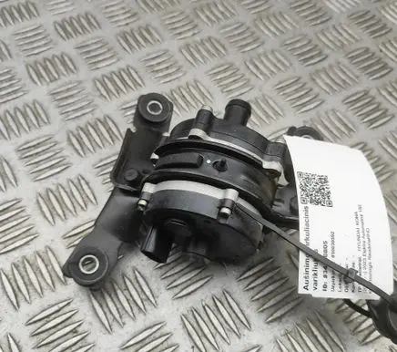 Hyundai Kona I Electric auxiliary coolant/water pump 369100E650
