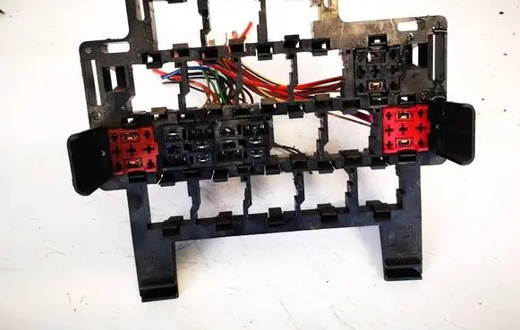 Ford Galaxy Fuse box set 14447
