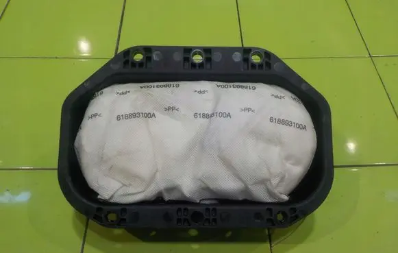 Chevrolet Orlando Passenger airbag 13349271