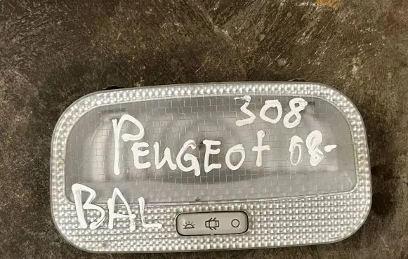 Peugeot 308 Rear seat light 9682063980