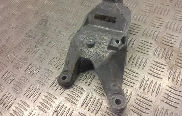 Audi A6 S6 C7 4G Engine mounting bracket 4G0199308AA
