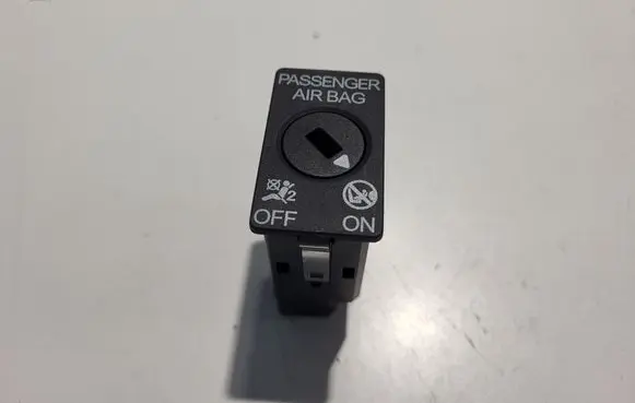 Audi A5 Passenger airbag on/off switch 