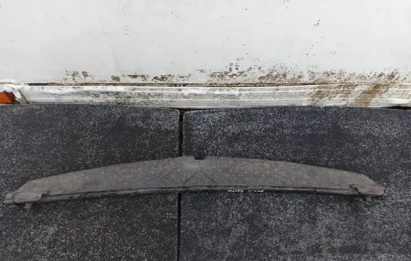 Front bumper foam support bar