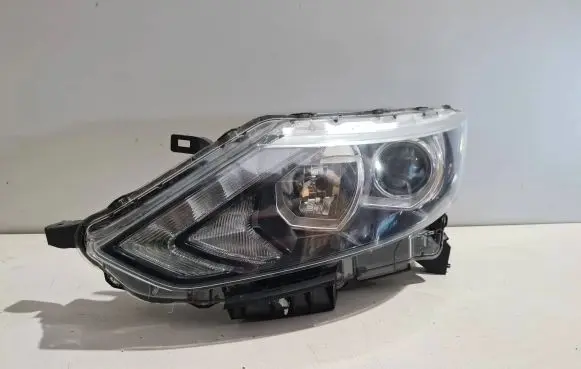 Nissan Qashqai Headlight/headlamp 10018013